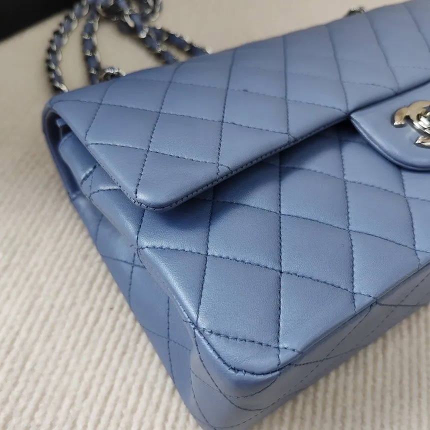 Chanel CF Classic Flap Bag 4043017