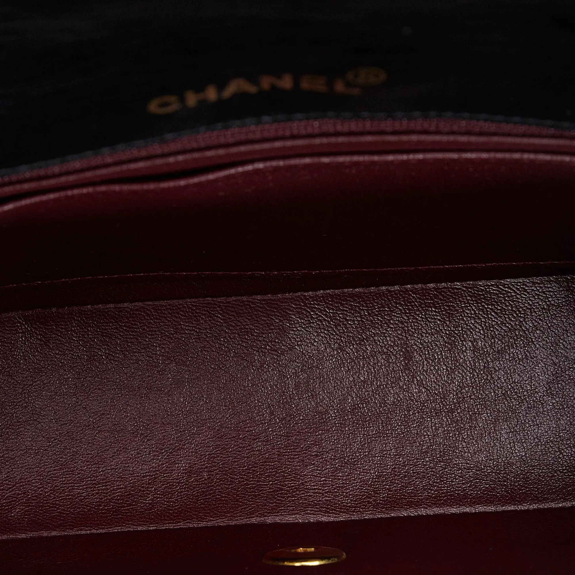 Chanel Diana Flap Crossbody Bag (SHG-hoYABn)