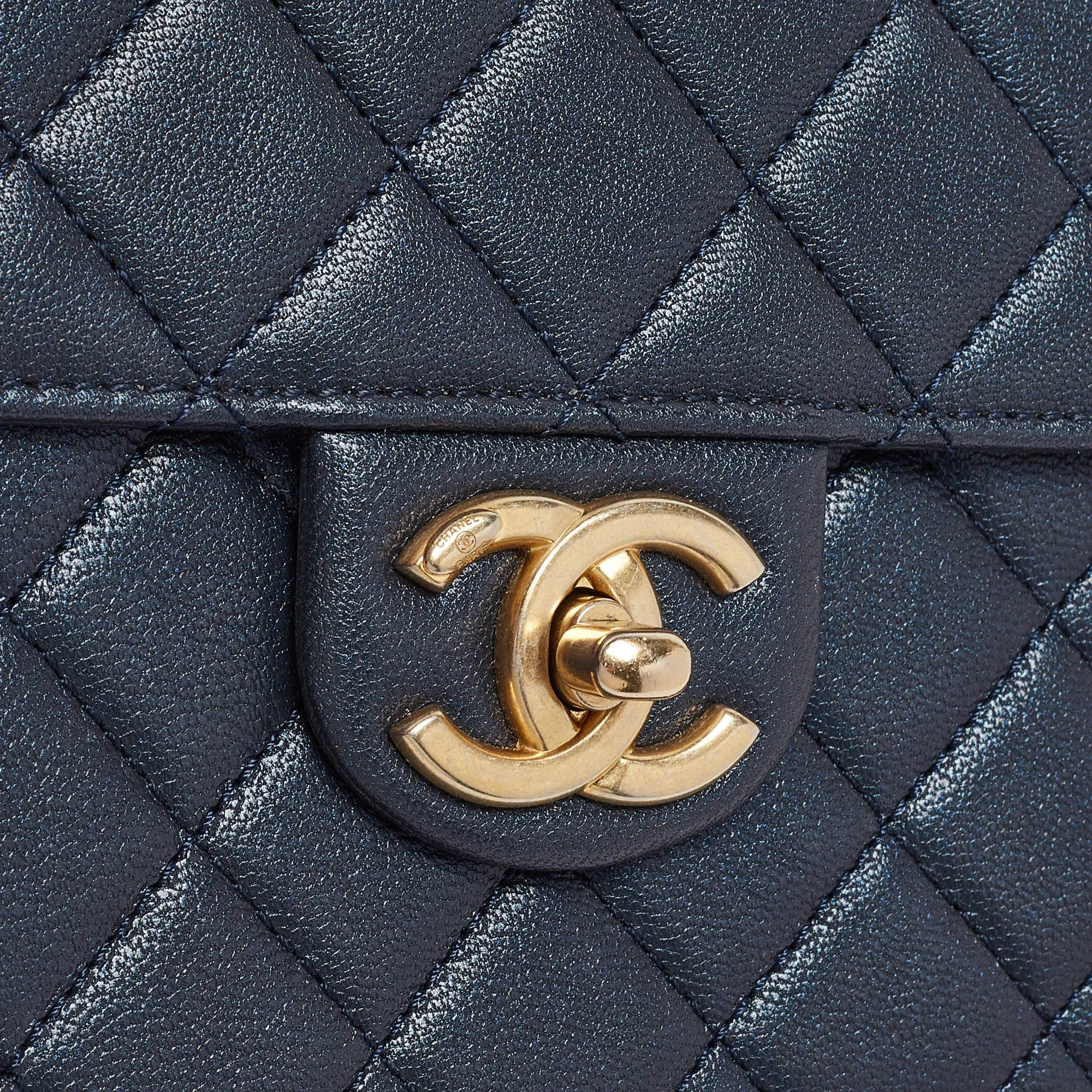 CHANEL Navy Blue Quilted Leather Chic Pearls Flap Bag