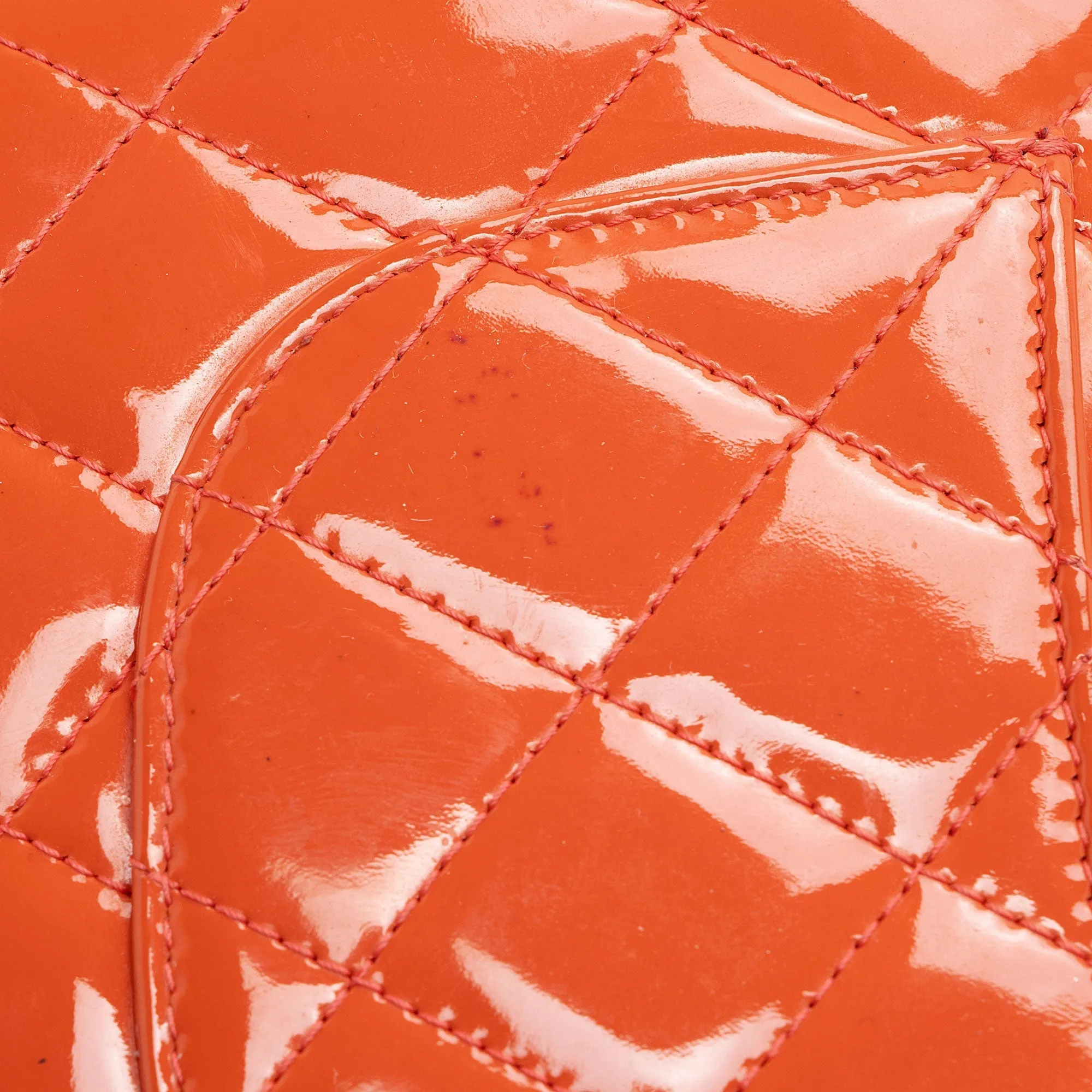 Chanel Patent Leather Classic Wallet on Chain (SHF-JIB4Sf)