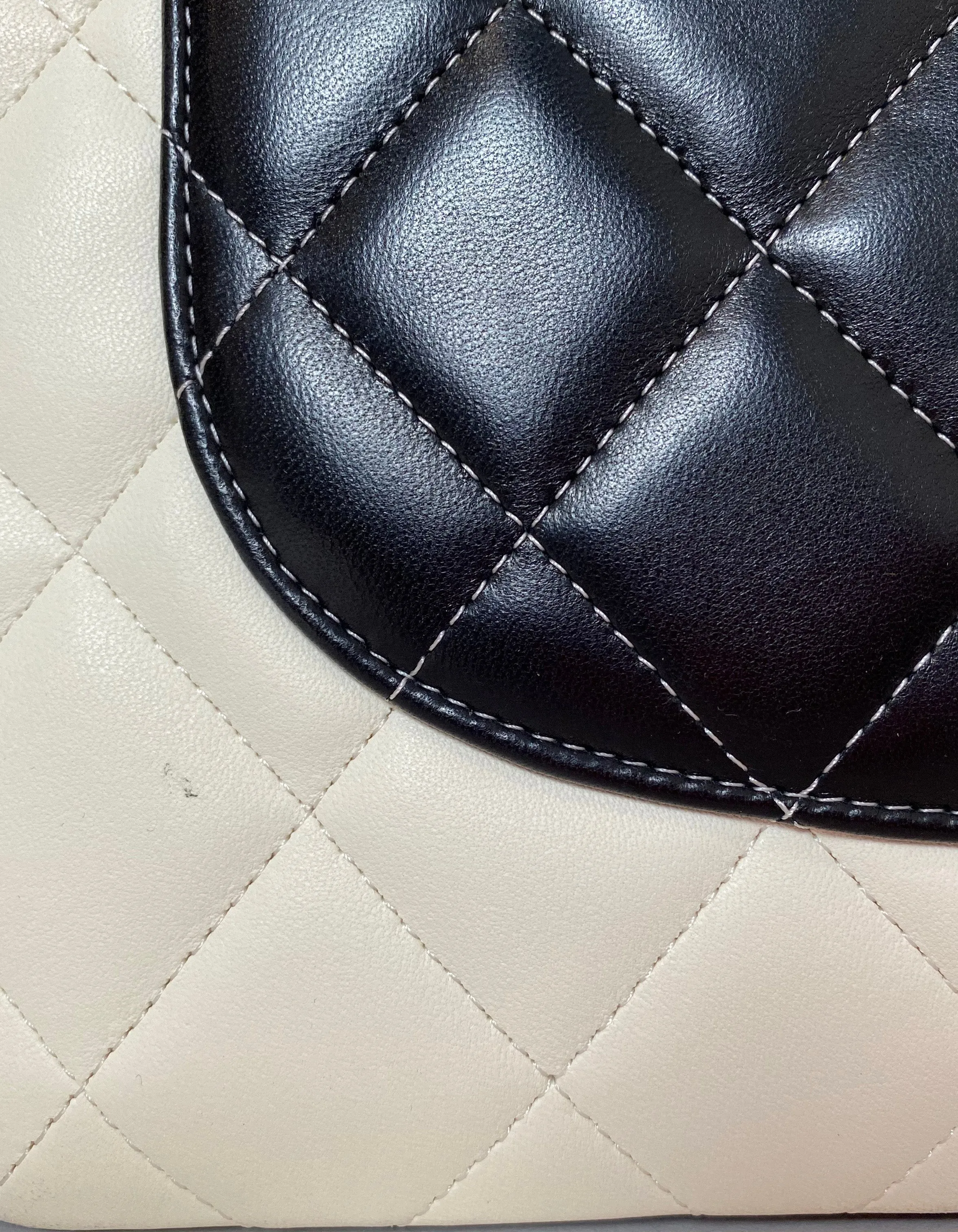 Chanel White/Beige/Black Lambskin Quilted Colorblock Double Flap Jumbo
