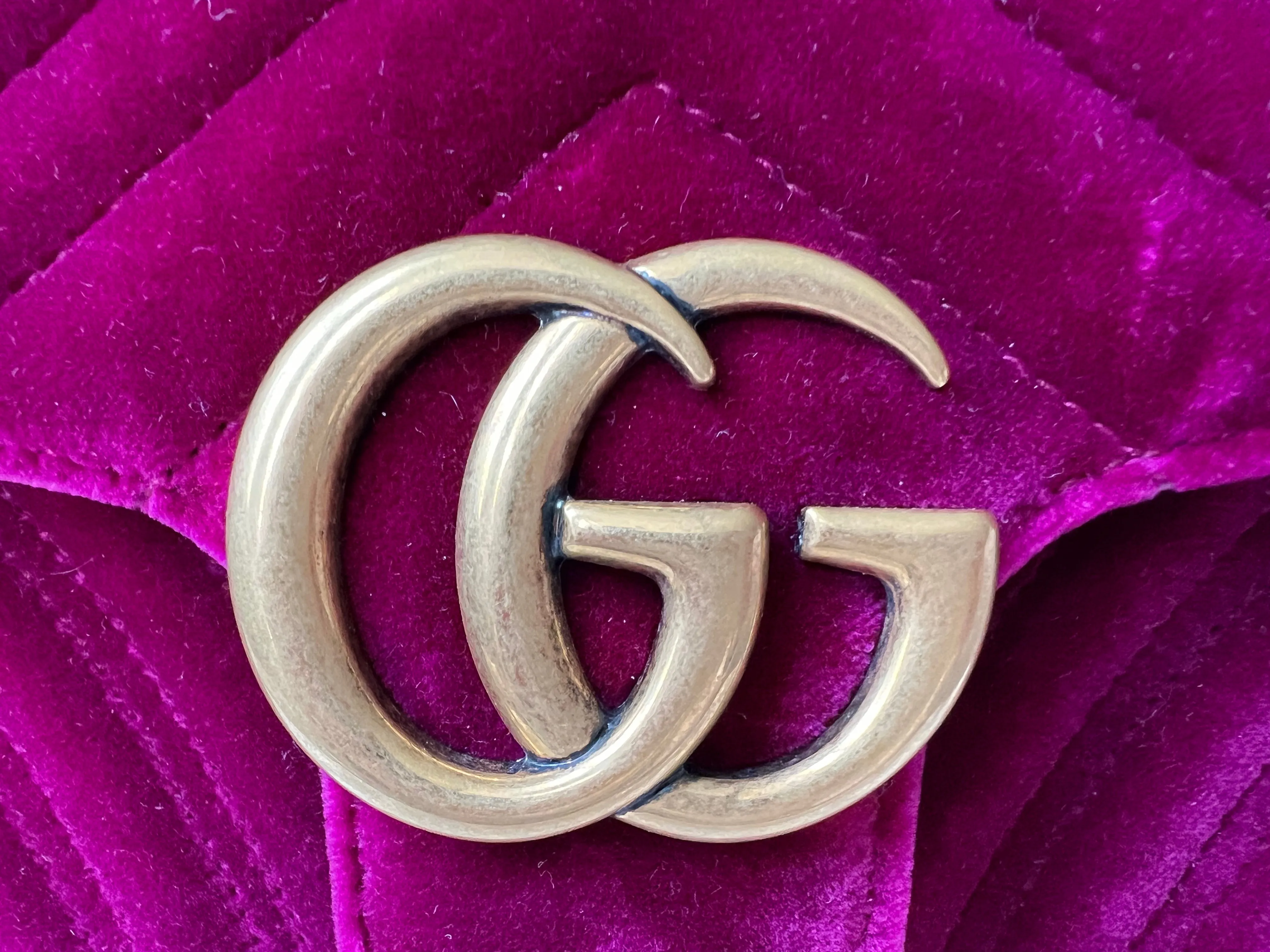 Gucci GG Fuschia Velvet tMarmont Small Shoulder Bag (RRP £1490)