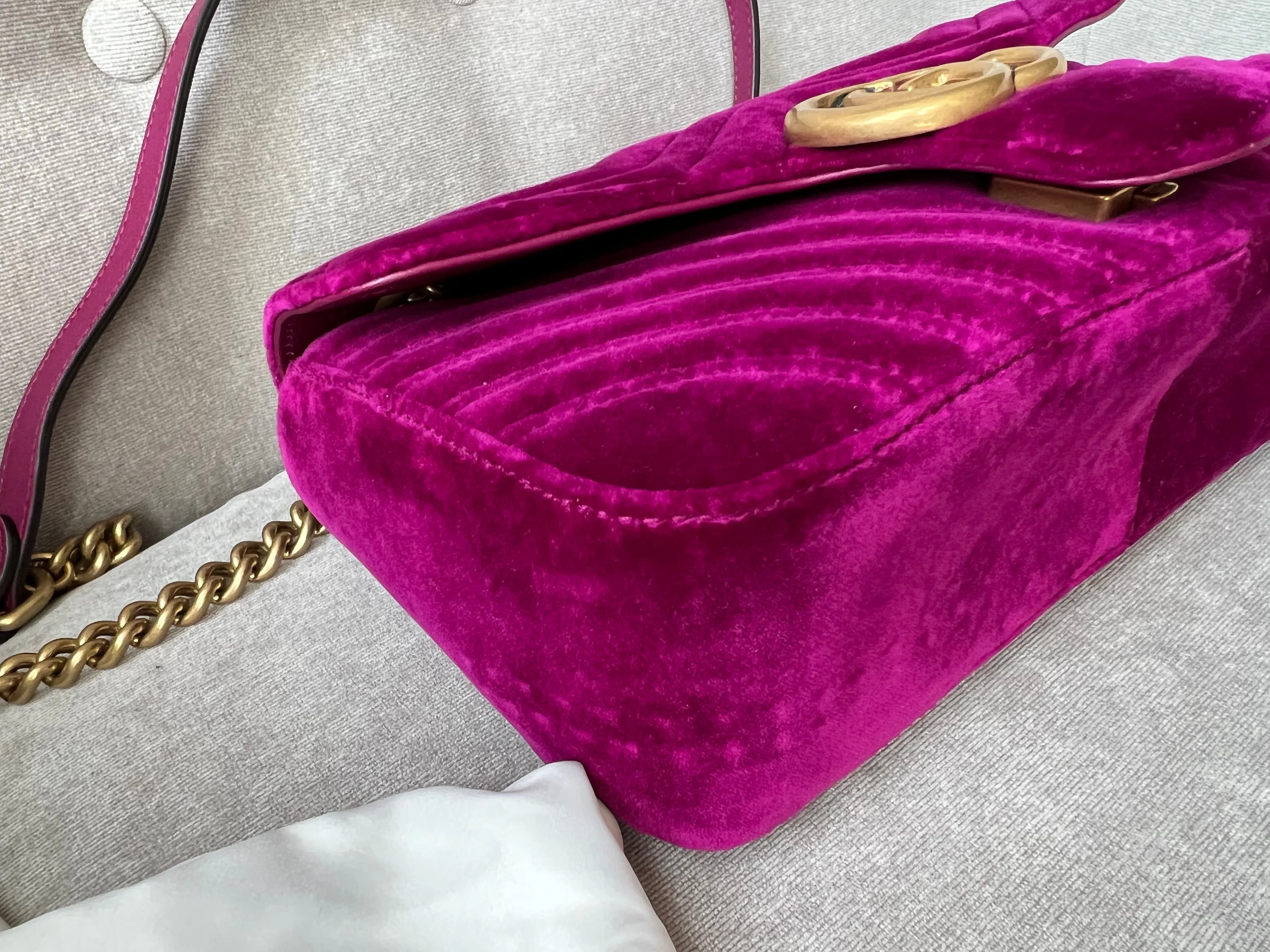 Gucci GG Fuschia Velvet tMarmont Small Shoulder Bag (RRP £1490)