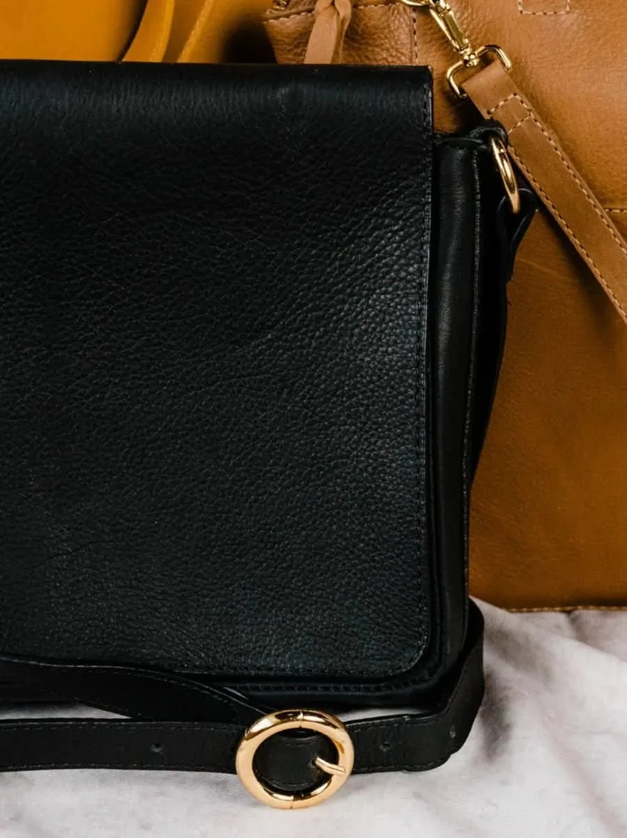 Lari Slim Crossbody