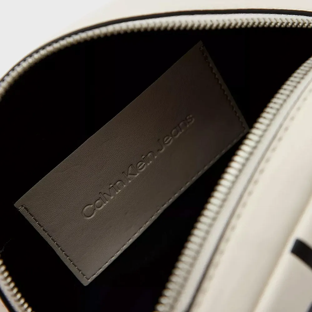 Sleek All-Over-PrintCamera Bag - Beige